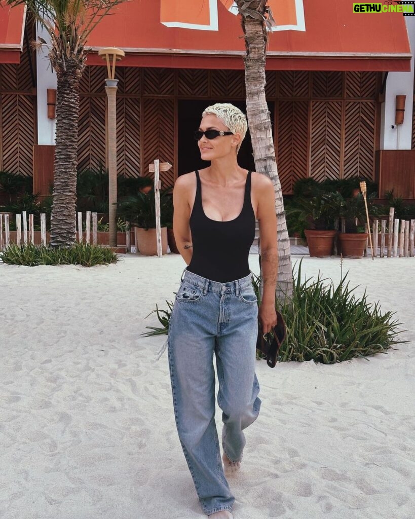 Caroline Receveur Instagram - Not so long ago 🌞🐞⛱️ Dubai, UAE