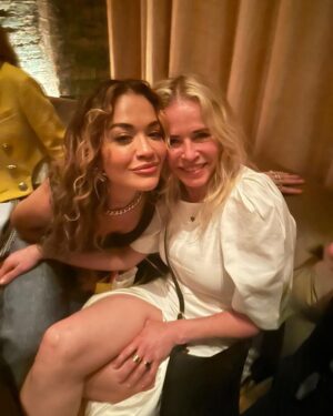 Chelsea Handler Instagram - This pretty much sums up my time in LONDONTOWN. 

I came for a good time and I ended up having an EPIC time. I held hands with so many old fiends, and with so many new friends, and I am so grateful to have so many people who bring me so much joy and light my ass up! I AM FILLED WITH LOVE AND JOY. I’ve also started drinking beer. You’ll never believe where I’m headed next! 🤸‍♂️

📷: @alekkeshishian