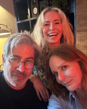 Chelsea Handler Instagram - This pretty much sums up my time in LONDONTOWN. 

I came for a good time and I ended up having an EPIC time. I held hands with so many old fiends, and with so many new friends, and I am so grateful to have so many people who bring me so much joy and light my ass up! I AM FILLED WITH LOVE AND JOY. I’ve also started drinking beer. You’ll never believe where I’m headed next! 🤸‍♂️

📷: @alekkeshishian