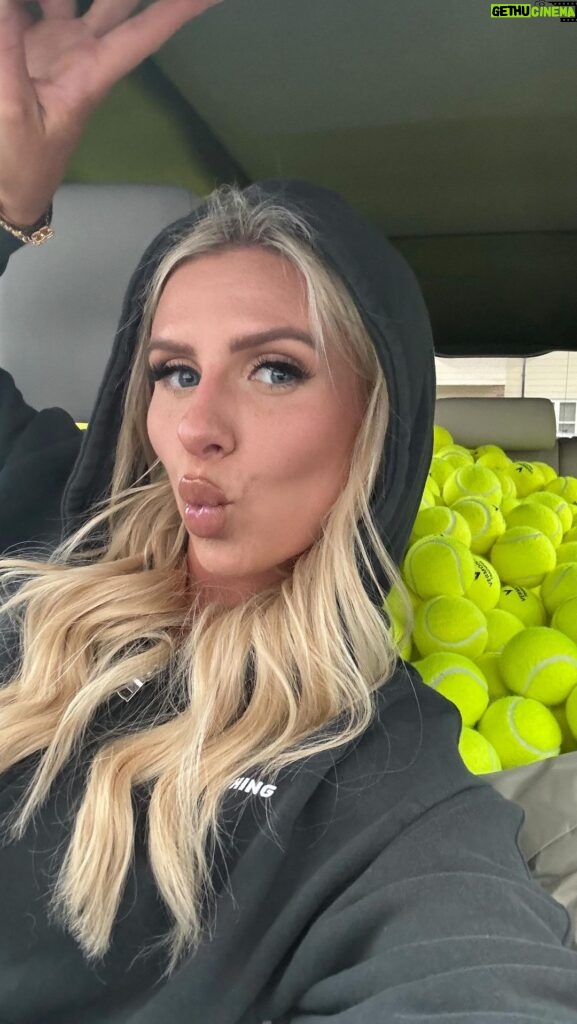 Chloe Burrows Instagram - AD PRANK PATROL STROKES AGAIN! This time in honour of @skysports new SKY SPORTS TENNIS CHANNEL 🎾  Go check it out!!!! #PlayStartsNow