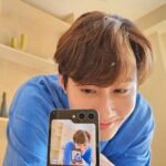 Chonlathorn Kongyingyong﻿ Instagram - เซลฟี่กันหน่อย...แต่เอ๊ะเรามีเซลฟี่แบบใหม่แล้ว😆😆😆 #GalaxyZFlip5 #withGalaxy #TeamGalaxy #JoinTheFlipSide