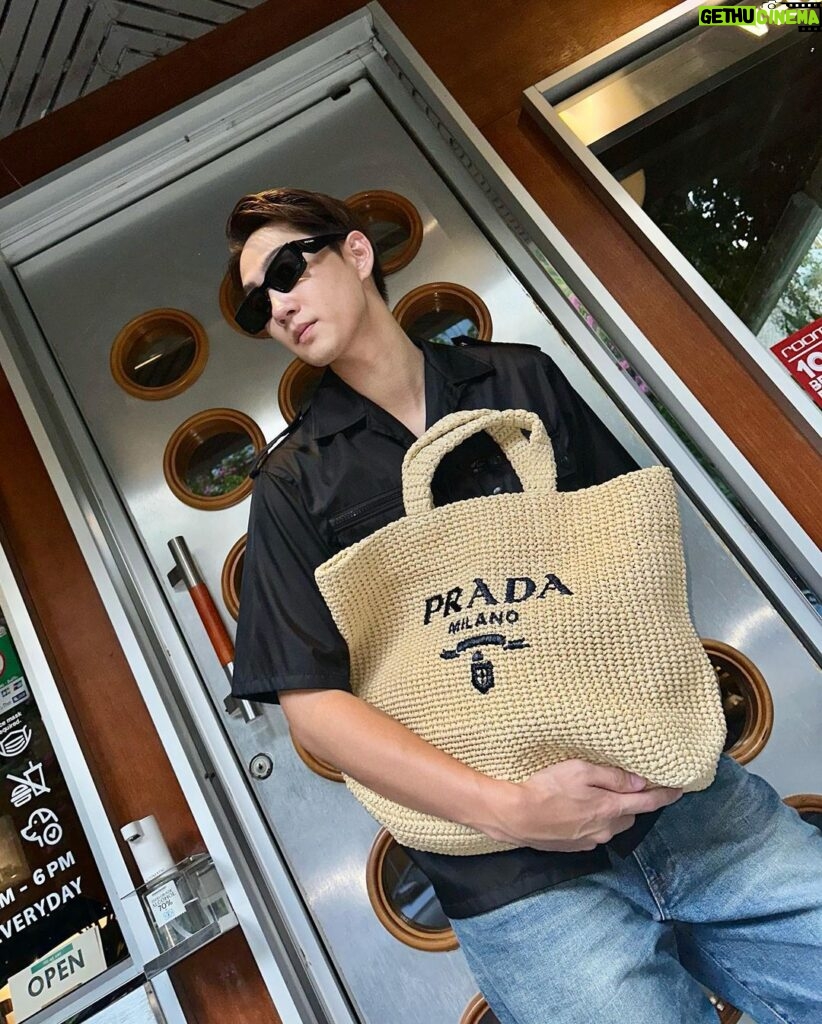 Chonlathorn Kongyingyong﻿ Instagram - 🏖⛰️ Let’s start holiday with @prada #SeaBeyond