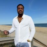 Chris Tucker Instagram - Singing a little Frank Sinatra … Happy Memorial Day Weekend!!!🙏🏾