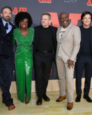 Chris Tucker Instagram - Was feeling fly at the Air Premiere last night! Go see it in theaters April 5th!"
