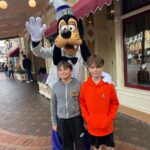 Christina Ricci Instagram - Spring break @disneyland ❤️❤️❤️❤️❤️🥳🥳🥳 @disneyparks @bluefamilylifestyle ♥️