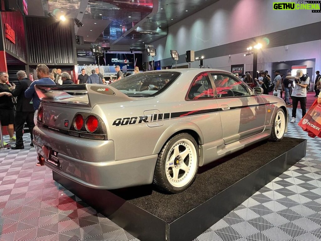 Cody Walker Instagram - Great to see many familiar faces and to meet many more at SEMA this year. I wish I had more pics but it’s super hard for me to get anytime to take some for myself! If you weren’t included it’s not because I don’t love you. #SEMA #SEMAshow2021 #r33 #r33400r #gtr #nissan #nissanz #docz