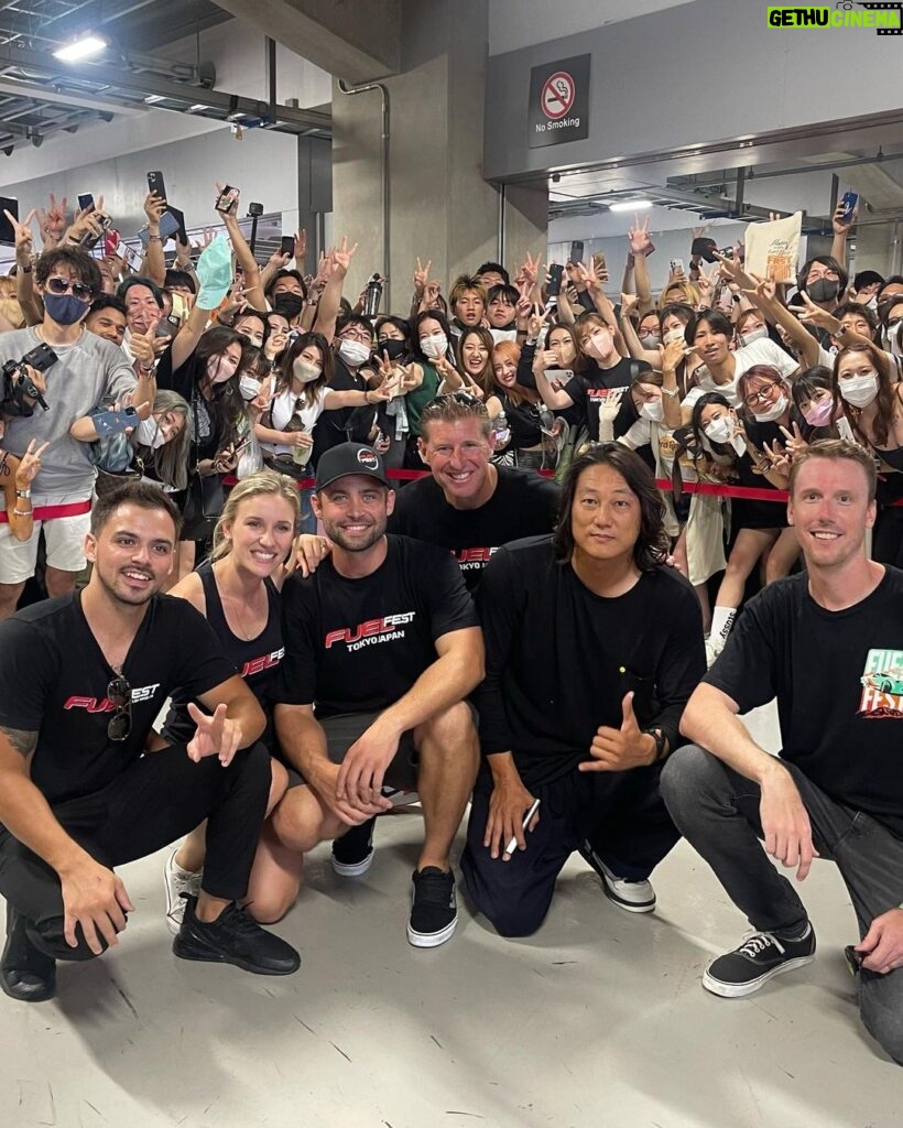 Cody Walker Instagram - Car culture transcends race, color, wealth, age, religion and oceans. We may not speak the same language but the message isn’t lost. 33,000 people at Fuji Speedway for @fuelfest_japan_ @fuelfest in its first year. Thank you Japan! 🙏 ❤ 🇯🇵 またね 富士スピードウェイ