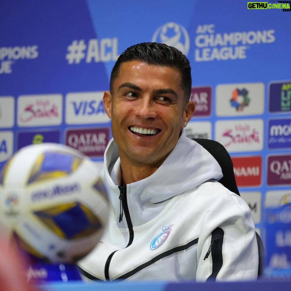 Cristiano Ronaldo Instagram - Ready to turn this around 👊 Insha’Allah