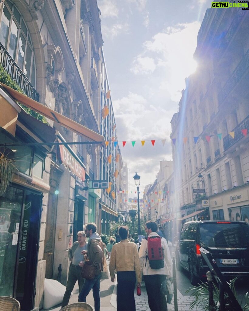 Damlasu İkizoğlu Instagram - Paris 🤍