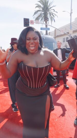 Danielle Brooks Instagram - I couldn’t have dreamed of my first Oscar’s being any more incredible than it was. I had the time of my life. Danced, cried happy tears, drank, celebrated. 
It was more than dreamy.
Thank you @dolcegabbana (the entire team) for making me a dress I will cherish forever, that will forever be apart of history, and that I can look back 40 years from now and say Damn girl, you looked GOOD! 

Videographer: @destinyfulfild 
Stylist: @jlynnstyle18 
Gown: @dolcegabbana 
Hair: @infamousmstish 
MU: @rebekahaladdin
Nails: @customtnails1