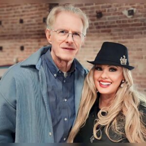 Darcy Donavan Instagram - I had a wonderful time at the Grand Opening of PETA's newest Los Angeles Event space, the James Cromwell Empathy Center. I loved meeting all of the other Celebrities  and Activists in attendance. 🎉⭐🤲

It was so much fun spending time and taking photos with James Cromwell who is an incredible Actor of blockbuster Television Shows and Movies such as Succession, The Green Mile, Spider-Man 3, and Jurassic World, as well as the extremely talented Actor Ed Begley Jr. from  Pineapple Express, Young Sheldon, and Best in Show. I had an amazing time! 💙🙏👍

James had the honor of cutting the ribbon at the ceremony, which took place the same day he was nominated for a Creative Arts Emmy Award! Wow! 

Thank you, @peta for Hosting such an amazing Event! You are doing an incredible job! 💙✨🎀

Have a fabulous day, everyone!
Big hugs ❤️🩵

Learn More:
@peta