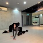 Dee Hsu Instagram - 跟翔翔老師的First time Floor work~