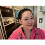 Dee Hsu Instagram - 卸下巨星的身分，回到家立刻洗手做羹湯！抱歉，食物拍的有點醜😅白白那個是玉米湯，有點煮太久了🥹
