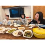 Dee Hsu Instagram - 張艾嘉姐問我：當你把麥克風拆掉、妝拿掉…..你會變成什麼樣子？嗯⋯就這樣⋯⋯⋯