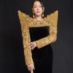 Dee Hsu Instagram - 還有誰能駕馭！ Jewelry ：@bulgari #bulgari Dress：@moschino #moschino @bluebelltw Shoes： @aquazzura #aquazzura