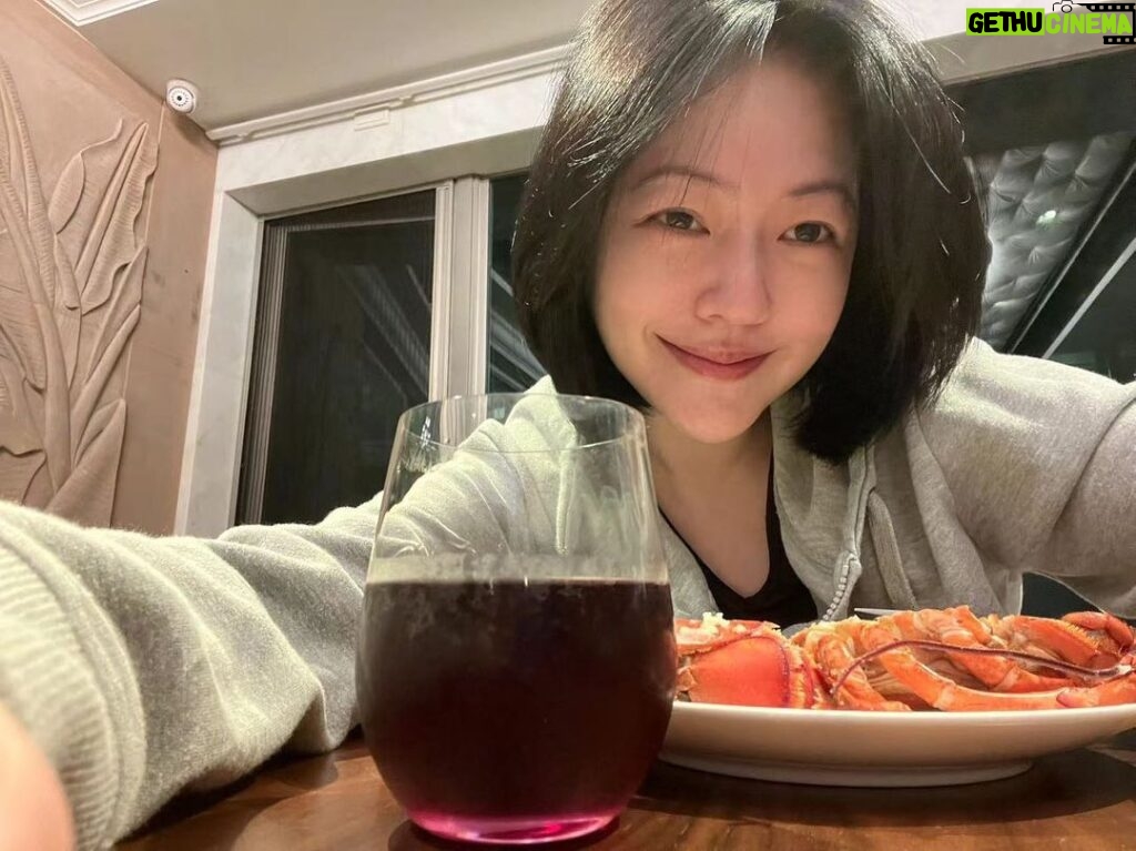Dee Hsu Instagram - 錄完影回到家，老公還幫我準備了一小份的感恩節大餐，好幸福喔☺️