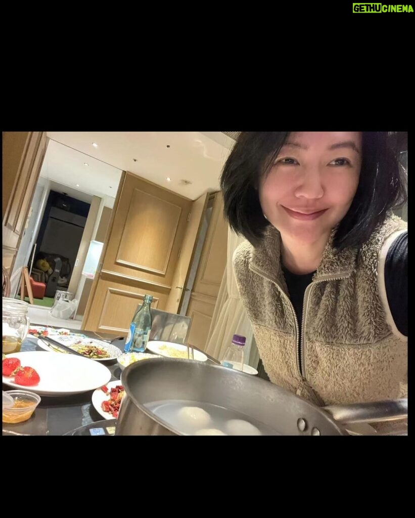 Dee Hsu Instagram - 祝大家元宵佳節快樂，小心被湯圓燙到😊