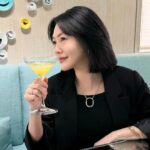 Dee Hsu Instagram - 跟女兒一起在Tiffany新開的咖啡廳Blue Box Cafe Taipei喝下午茶，真的是又幸福又時尚❤ #blueboxcafetaipei #TiffanyLock @tiffanyandco @blueboxcafetaipei