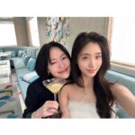 Dee Hsu Instagram - 跟女兒一起在Tiffany新開的咖啡廳Blue Box Cafe Taipei喝下午茶，真的是又幸福又時尚❤ #blueboxcafetaipei #TiffanyLock @tiffanyandco @blueboxcafetaipei