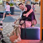 Dian Ayu Instagram - 8 Juli 2023 lalu, usia pernikahan kita udah 11 tahun biii @omeshomesh masyaallaahh 🥹 Banyak banyakan keriput yukk, banyak banyakan uban, tapi kudu sama sama sehat terus biar bisa ngeliat cucu cucu kita (insyaallaahh) ☺️ Doa umi sebagai istri gak akan pernah putus, semoga abi semakin jadi imam terbaik untuk Anandayu, suami yang terbaik untuk umi, ayah yang terbaik untuk Embun, Langit, dan Bulan 🤍 Semoga Allah selalu melindungi keluarga kecil kita sampai maut memisahkan, dijauhkan dari godaan, dikuatkan, dan tentunya sakinah mawaddah warahmah seperti Rasulullah SAW aminn.. Pegangan tangan terus kita yaaa sayang 🤍 Wuffwufffffffff, #11weddinganniversary #theanandayu
