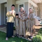 Dian Ayu Instagram - Minal aidin wal Faidzin.. Maaf lahir dan batin yaaa dari keluarga @theanandayu 🤍 Hati hati kolestrol yaaa 😝 Bandung