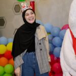 Dian Ayu Instagram - Masih edisi umi 37 tahun 🤍 Alhamdulillaah ya Allahh sungguh bersyukur dikelilingi orang orang ini.. terima kasih ya Allah 🥲 . Makasih om @gradykayzel foto fotonyaaa 🥹