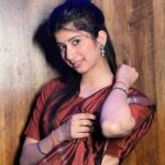 Divya Sharma Instagram - 𝐎𝐫 𝐟𝐢𝐫 𝐤𝐮𝐜𝐡 𝐲𝐮𝐧 𝐡𝐮𝐚 𝐤, 𝐀𝐩𝐧𝐢 𝐡𝐞 𝐭𝐚𝐬𝐰𝐞𝐞𝐫 𝐩𝐫 𝐝𝐢𝐥𝐥 𝐚𝐠𝐲𝐚 🫀🙈 #divyaofficial09 #diamondsofdivya Delhi, India