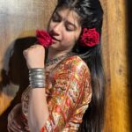 Divya Sharma Instagram - 𝙄𝙣𝙣 𝙙𝙤𝙣𝙤 𝙠𝙚 𝙡𝙤𝙫𝙚 𝙢𝙚𝙞𝙣 𝙙𝙪𝙣𝙞𝙮𝙖 𝙠𝙖 𝙠𝙮𝙖 𝙠𝙖𝙖𝙢🌹❤️‍🔥 #divyaofficial09 #diamondsofdivya Delhi, India
