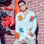 Divyenndu Instagram - Yo Yo Yo!!! Shirt - @jacquemus Boots - @allsaints Sunglasses - @opiumeyewear @tanngcommunications Styled by - @styledbychandani @style.cell Style team - @astha_kothari Fashion intern - @bedazzledbygk