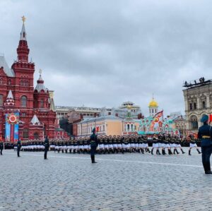 Dmitry Medvedev Instagram - С праздником! С Днём Великой Победы!