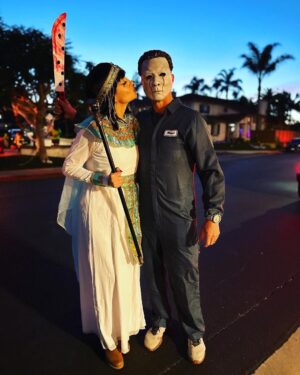 Drew Brees Instagram - The blow up costumes never disappoint! Great time trick or treating with the younger two last night!