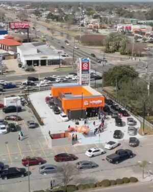 Drew Brees Instagram - Grand Opening today in Metairie for @smalls_sliders was a Huge Success!!! Cars keep sliding thru. We are on track to break the single day record! Love bringing another great business to NOLA!!!!