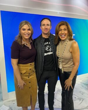 Drew Brees Instagram - Great being with @hodakotb and @jennabhager on @todayshow this morning talking family, Washington Mardi Gras, and the hottest franchise in the country right now @smalls_sliders ! Headed to New Orleans right now for our grand opening of Smalls Sliders in Metairie! See u there!