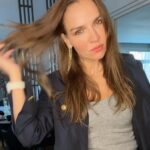 Ebru Akel Instagram - Pazar gezmesi 😎 cikmadan bikac poz 🪅
