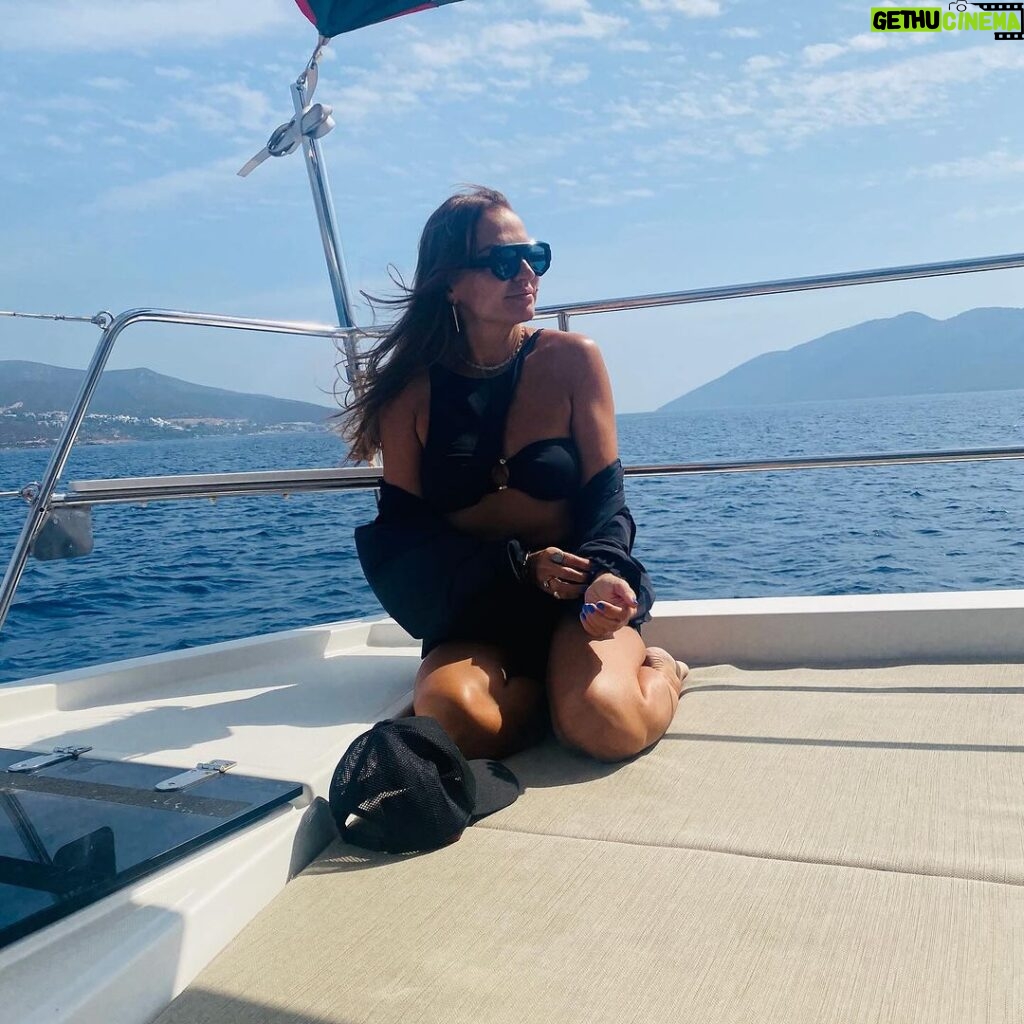 Ebru Akel Instagram - Bodrum 🦋💙