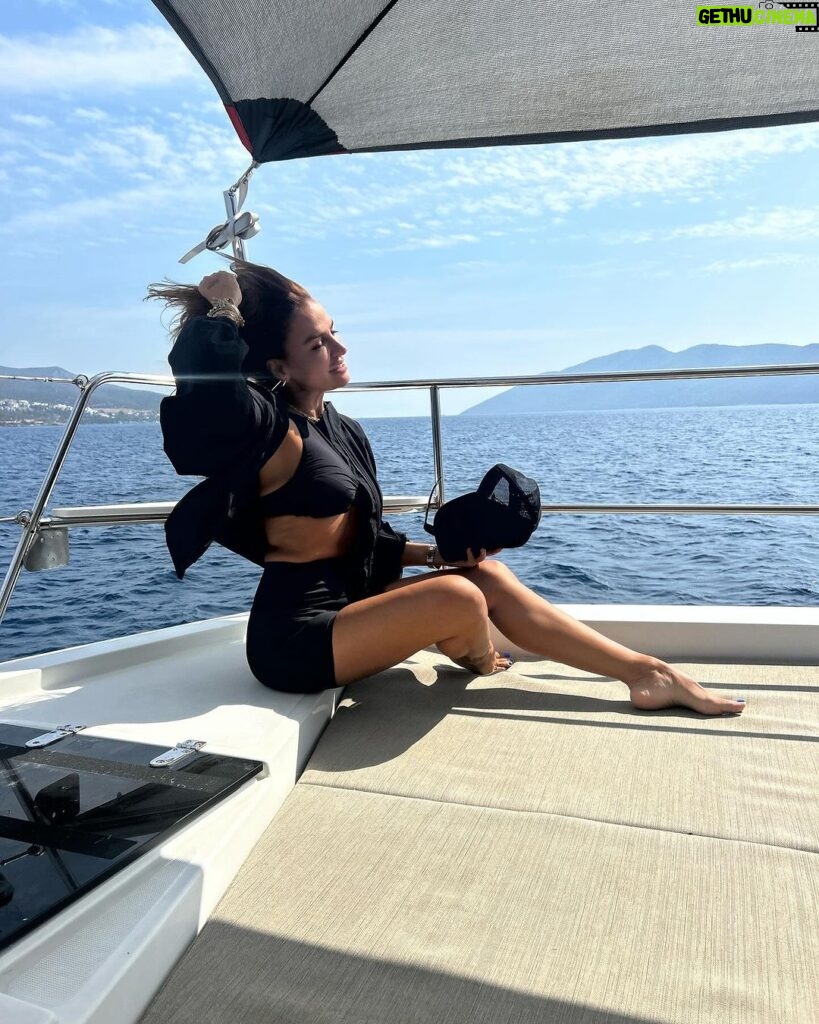 Ebru Akel Instagram - Bodrum 🦋💙