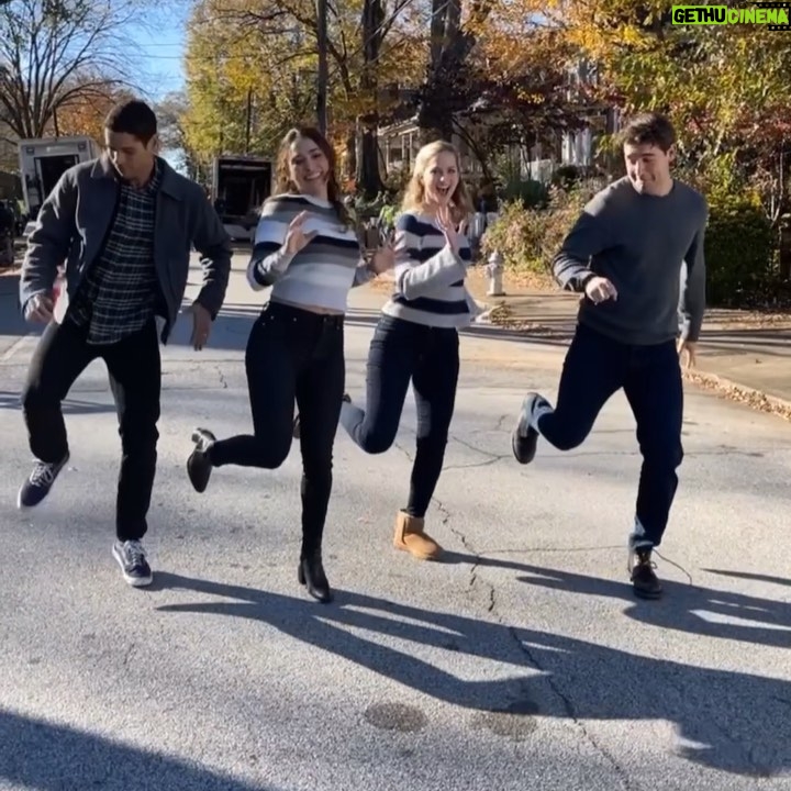 Elizabeth Lail Instagram - All new episode of @NBC’s #OrdinaryJoe tonight 10/9c with the loveliest TikTok dance newbies in town