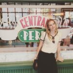 Elizabeth Lail Instagram - Trying to act cool and casual at Central Perk...BEST DAY!!! #friends!!!