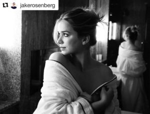 Elizabeth Lail Instagram - 📷: @jakerosenberg making me look good