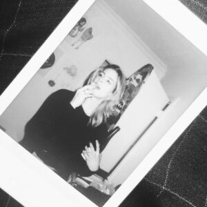 Emily Bett Rickards Instagram - More days like this coming in hot! No better club than a wine club. Grab some of my Pacific Coast Pink by @nockingpoint - its sparkling and it’s wine... I SHALL SAY NO MORE💕🐽🐙🌸 link in bio! 🎀
