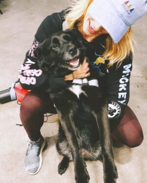 Emily Bett Rickards Instagram - Don’t tell Ophie...