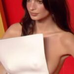 Emily Ratajkowski Instagram - last night @vanityfair with glam by the incredible @CharlotteTilbury @sofiatilbury wearing @jacquemus thank you @CharlotteTilburySkincare for the glow #CharlotteTilburyPartner