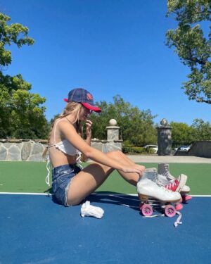 Emily Skinner Instagram - How sweet