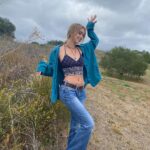 Emily Skinner Instagram - Dancing to the music in my mind