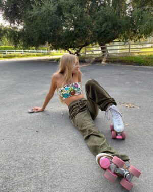 Emily Skinner Instagram - Boogie time