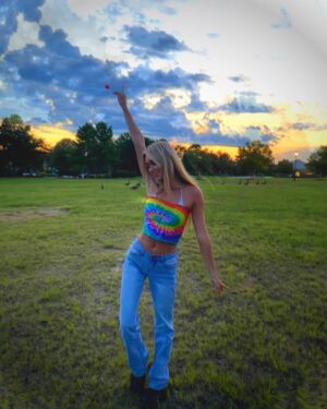 Emily Skinner Instagram - BOOGIE TIME🕺🏻🕺🏻🕺🏻🕺🏻