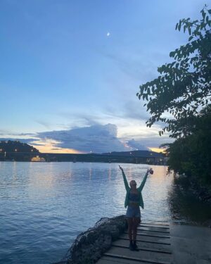 Emily Skinner Instagram - Stop trying to hex the moon>:( look how pretty she is leave her alone