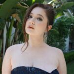 Emma Kenney Instagram - Thanks for the excuse to dress up @ejaf 🖤