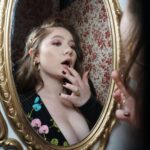 Emma Kenney Instagram - Florals? For @mptf night before party? Groundbreaking.