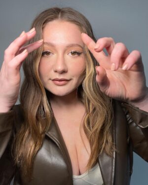 Emma Kenney Thumbnail - 222.4K Likes - Top Liked Instagram Posts and Photos